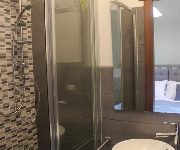 Isolatiberina 4* Roma