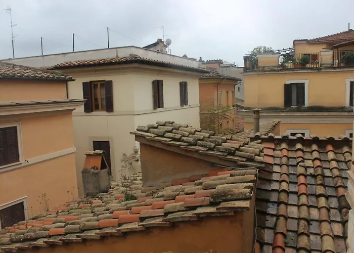 Isolatiberina Panzió Róma